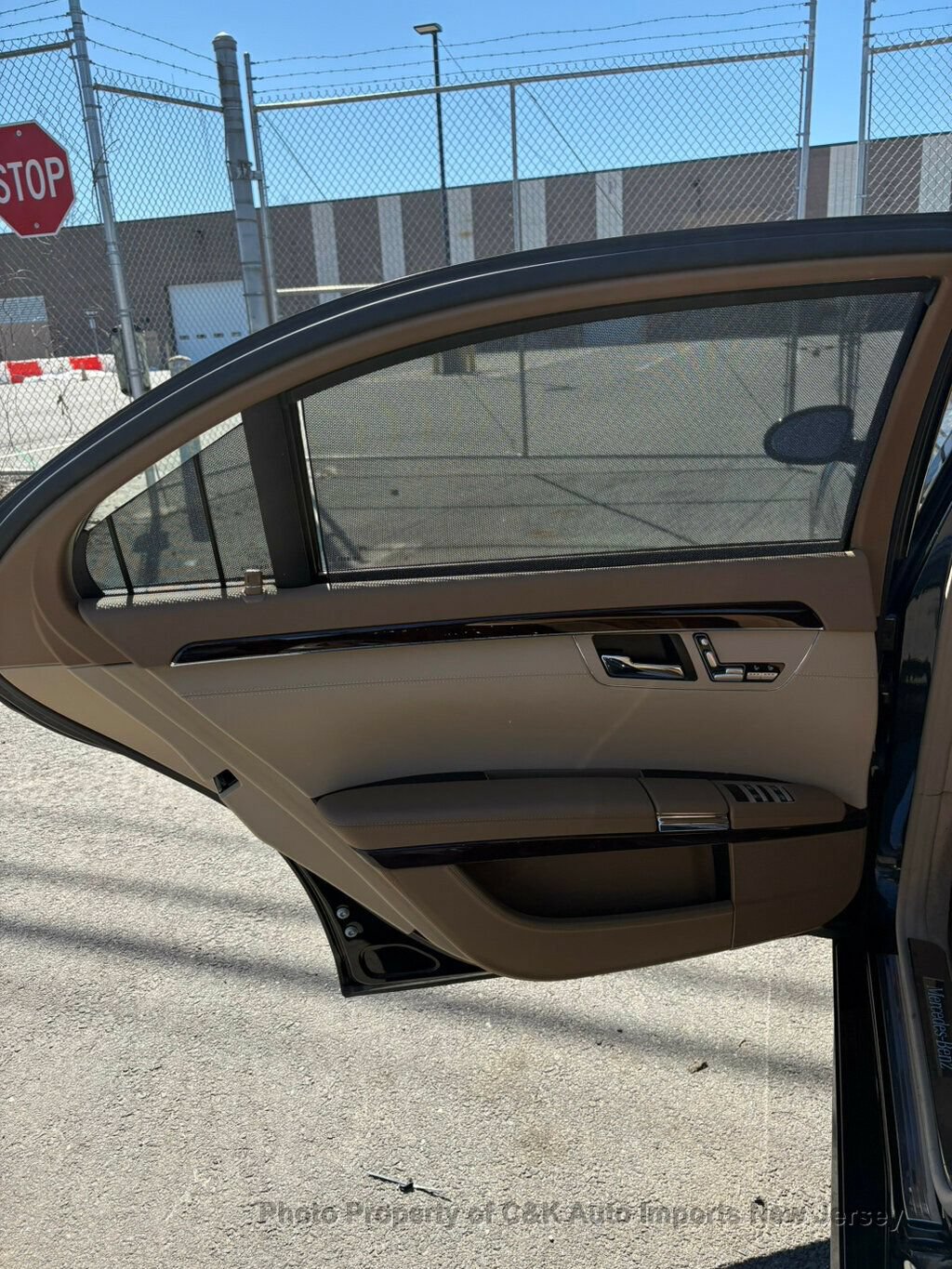 Used 2007 Mercedes-Benz S 600 image 32