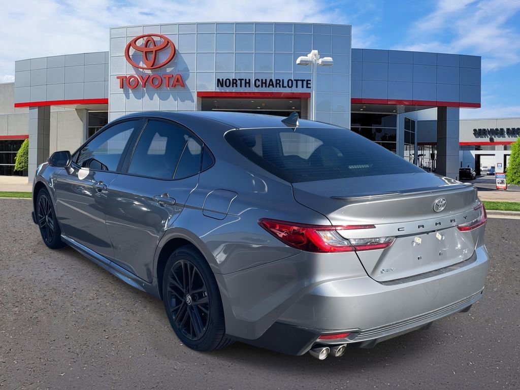 Used 2020 Toyota Camry XSE image 8