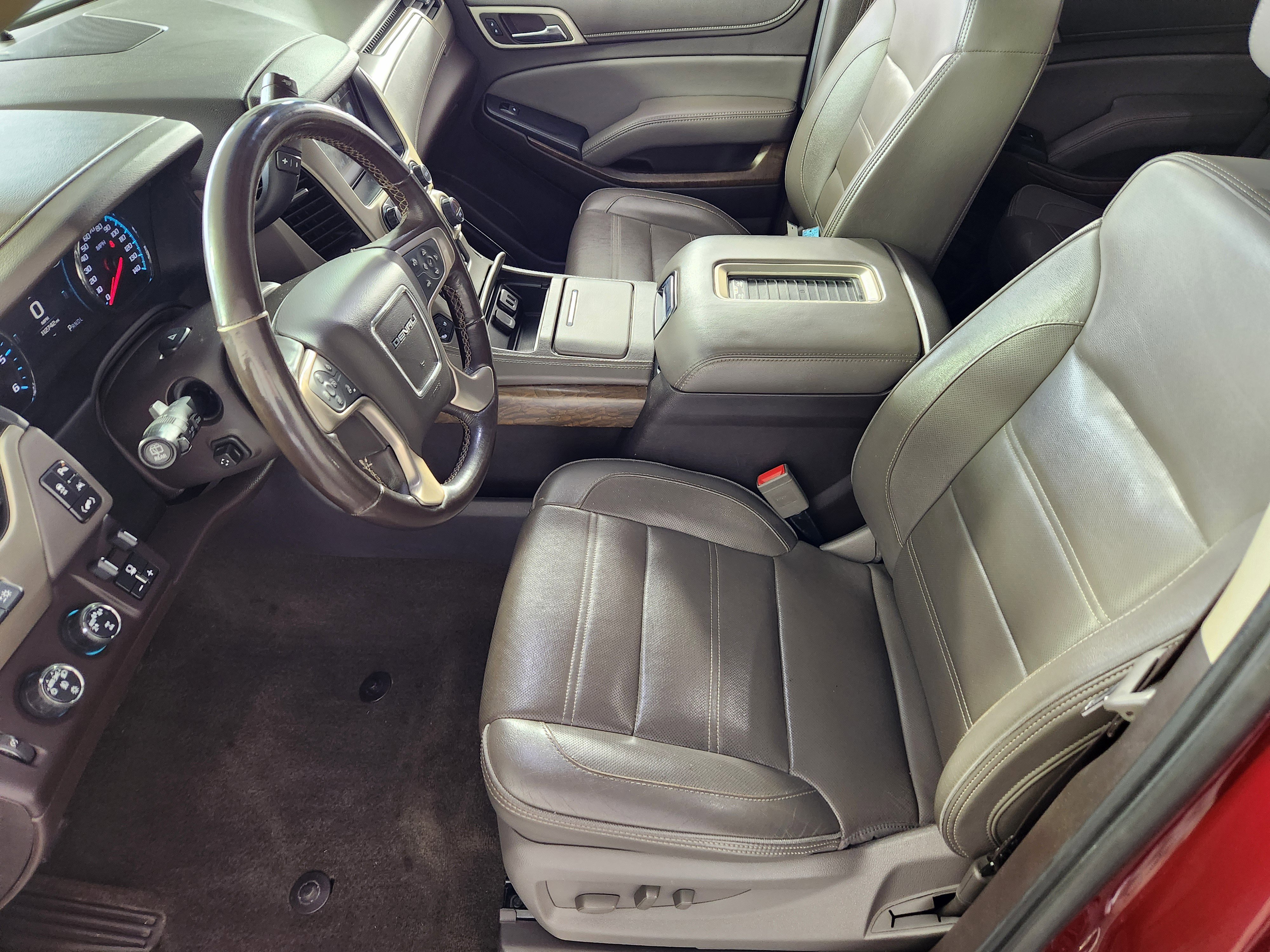 Used 2018 GMC Yukon Denali AWD/4WD image 11