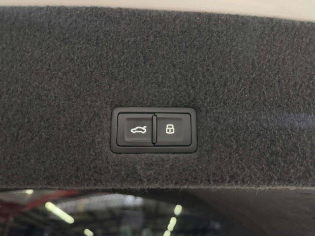 Used 2019 Lamborghini Urus AWD/4WD image 60