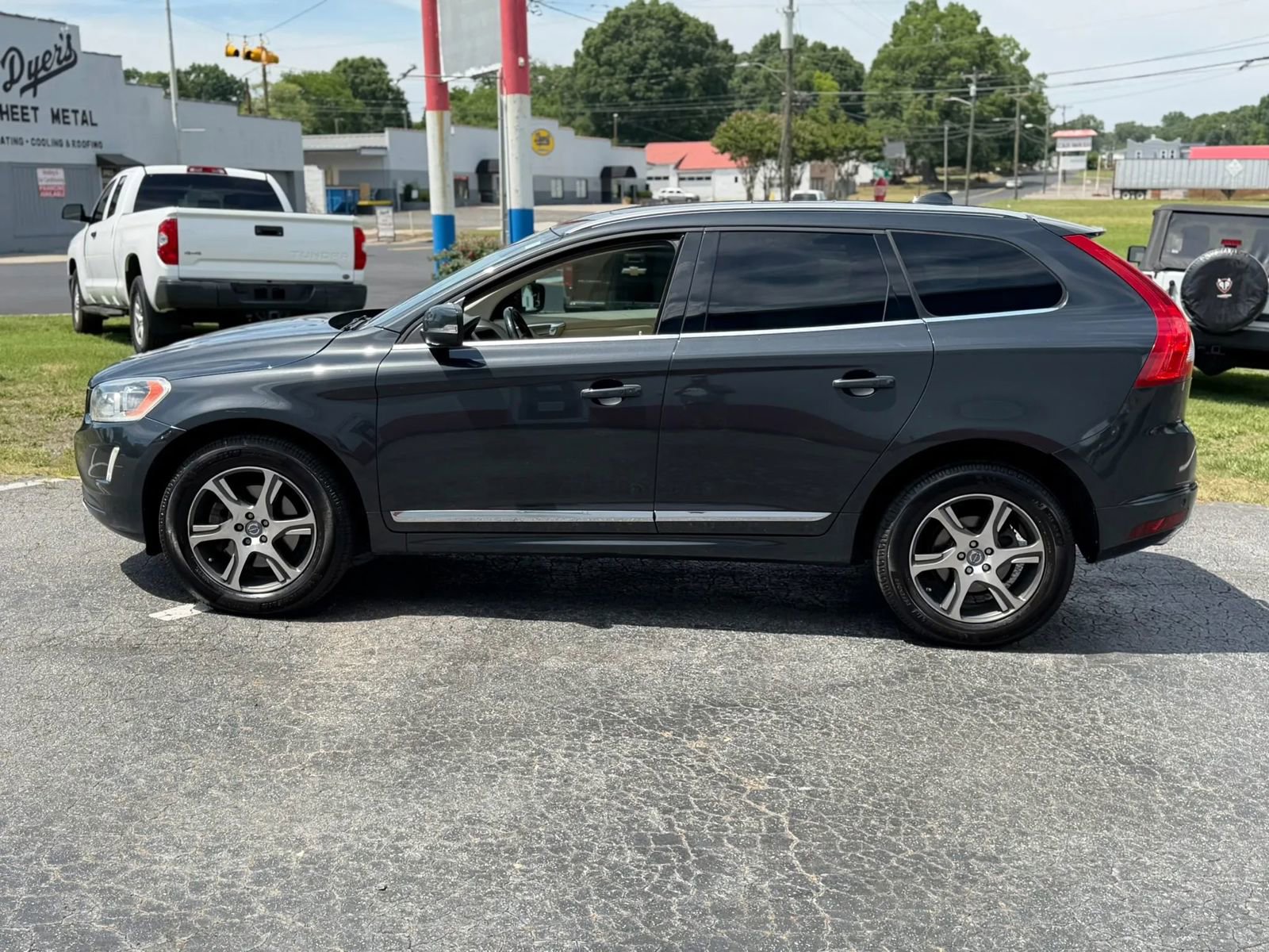 Used 2015 Volvo XC60 T6 Platinum AWD/4WD image 8