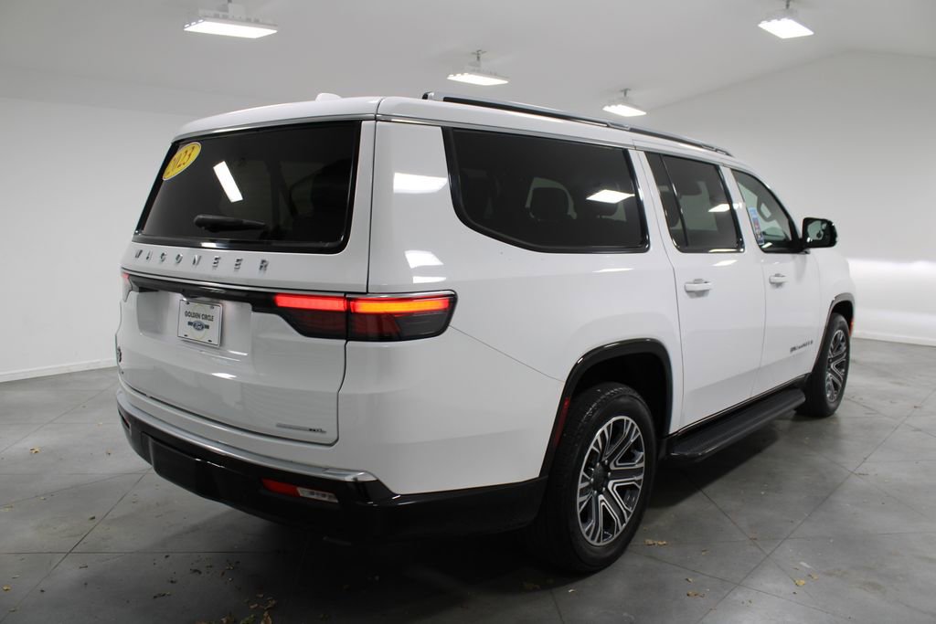 Used 2023 Jeep Wagoneer L Series II image 9