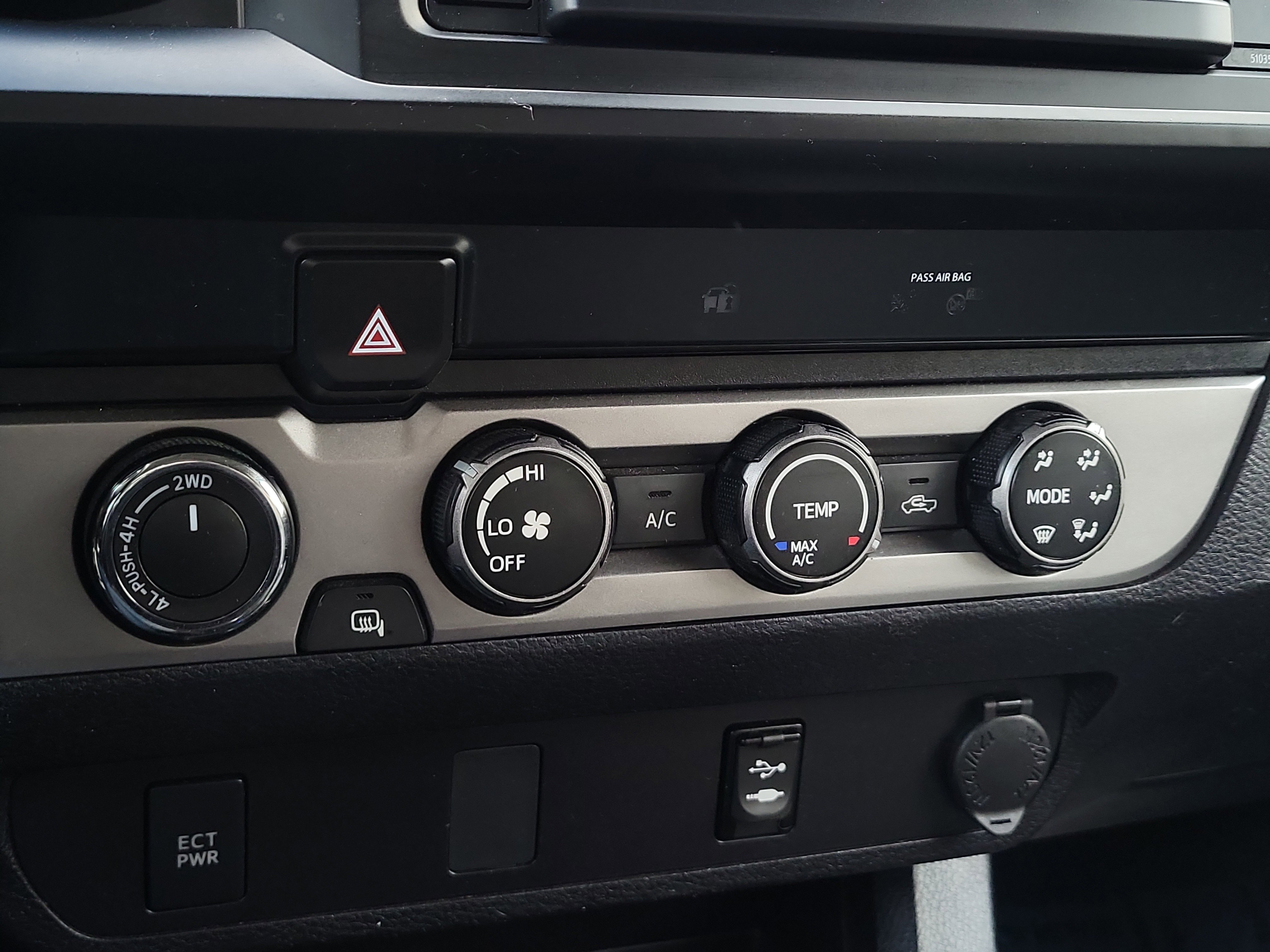 Certified 2019 Toyota Tacoma SR w/ SR Convenience Package image 27