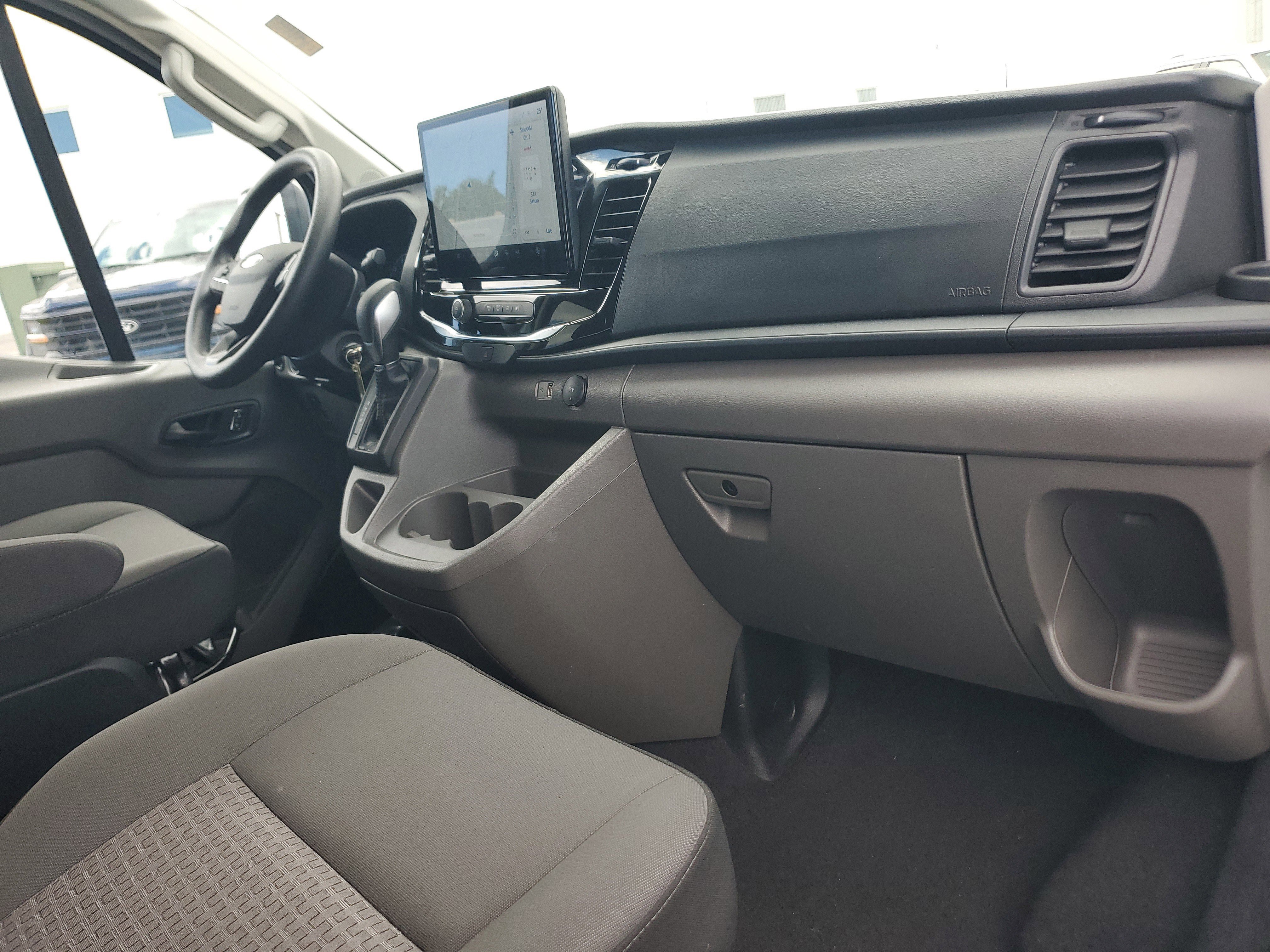 Used 2024 Ford Transit 350 XLT image 18