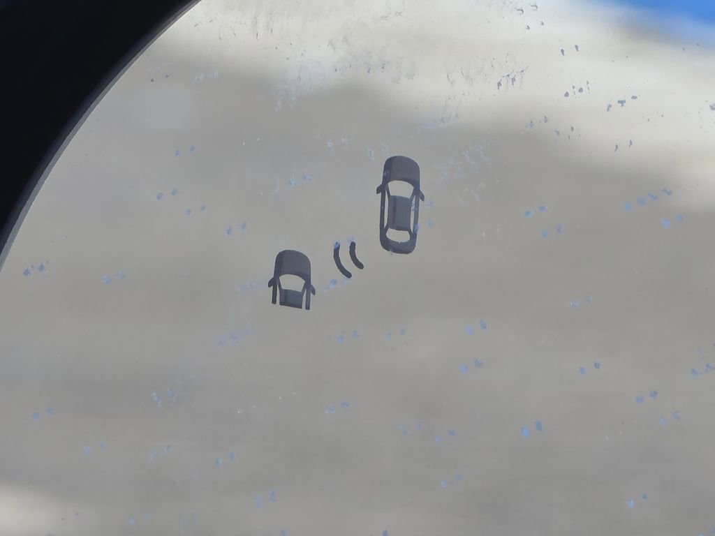 Used 2022 Kia Niro EX Premium image 9