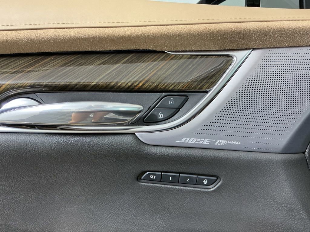 Used 2021 Cadillac XT6 Premium Luxury w/ Platinum Package image 19