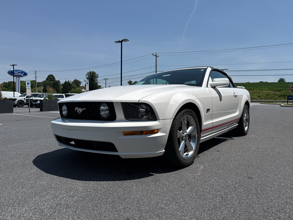 Used 2006 Ford Mustang GT Premium RWD image 18