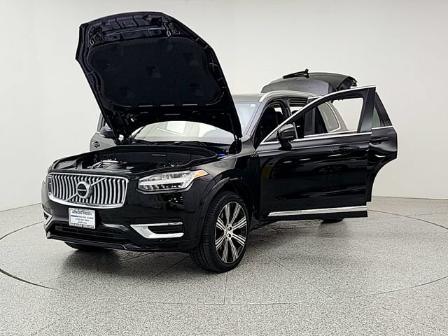 Used 2024 Volvo XC90 T8 Ultimate w/ Protection Package Premier AWD/4WD image 9