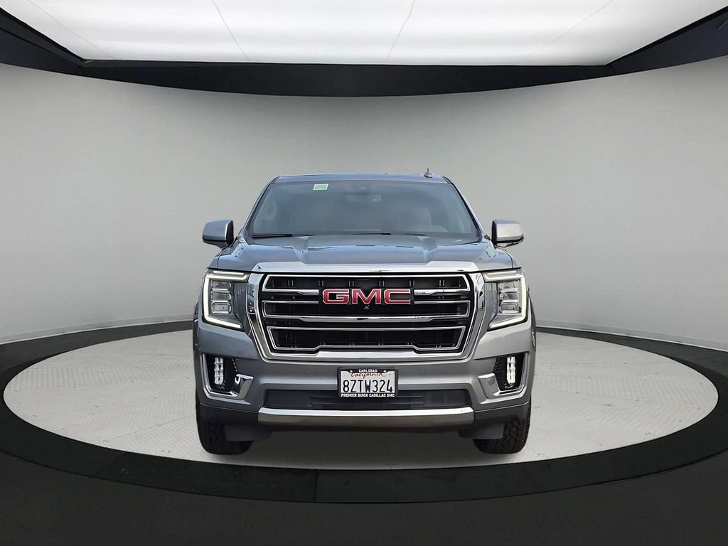 Used 2022 GMC Yukon SLT w/ SLT Premium Package AWD/4WD image 3