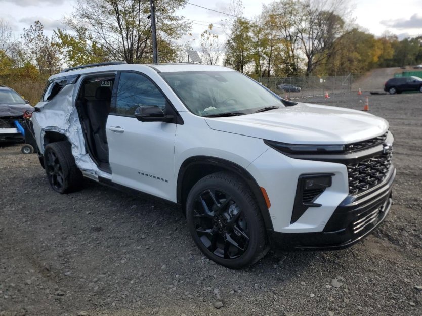 Used 2025 Chevrolet Traverse RS w/ LPO, Floor Liner Package