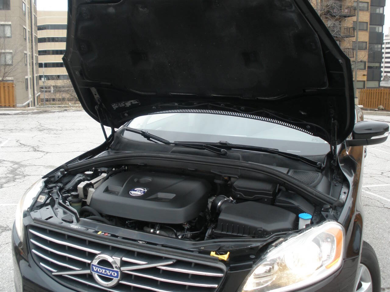 Used 2016 Volvo XC60 T5 Premier FWD image 12