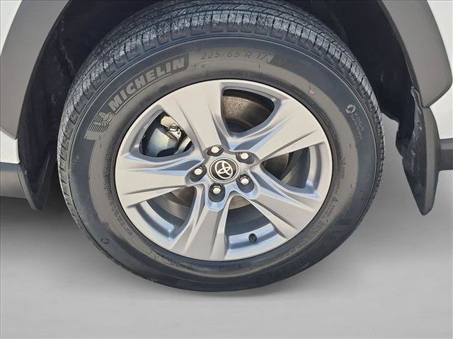 Used 2024 Toyota RAV4 XLE w/ Convenience Package FWD image 24