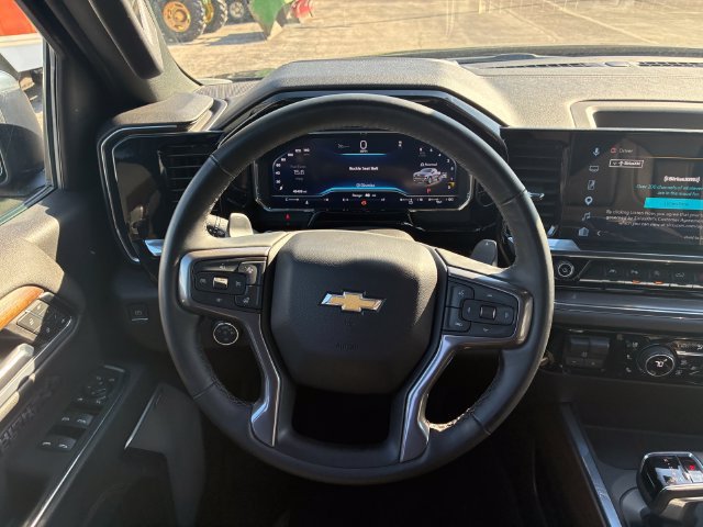 Used 2024 Chevrolet Silverado 1500 High Country w/ High Country Premium Package AWD/4WD image 16