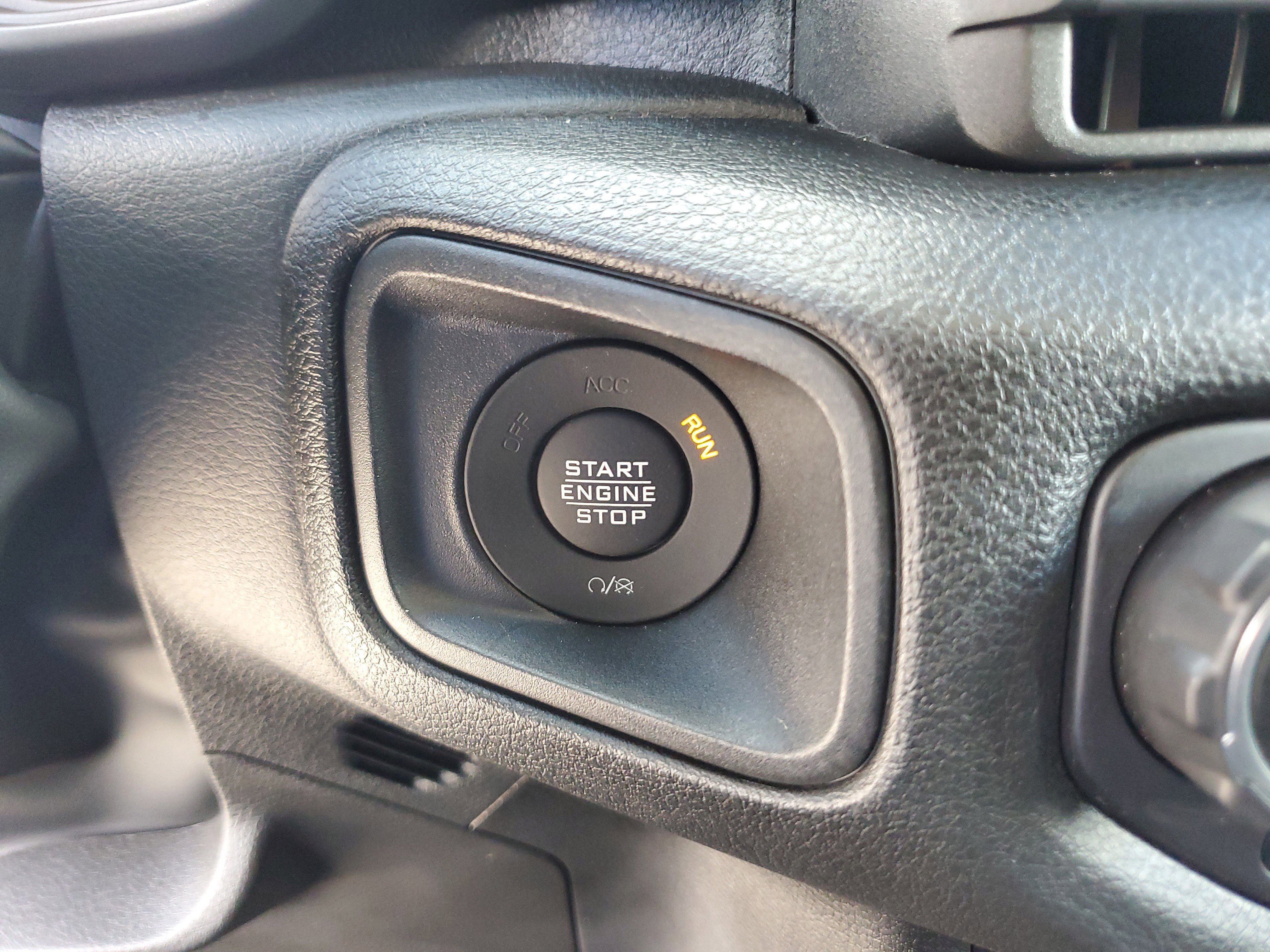 Used 2024 Jeep Wrangler Sport image 23