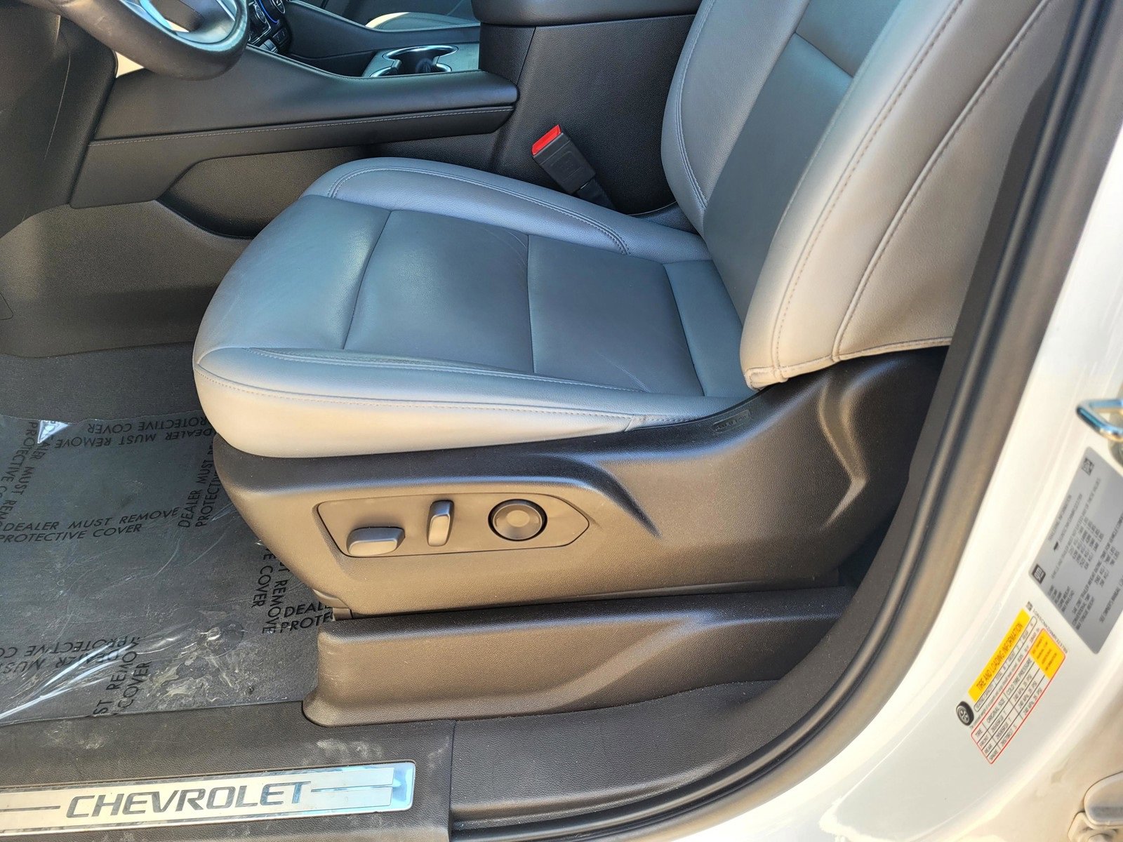 Used 2021 Chevrolet Tahoe LT w/ Luxury Package image 12