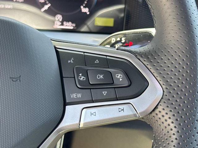 New 2026 Volkswagen Tiguan SE R-Line FWD image 9