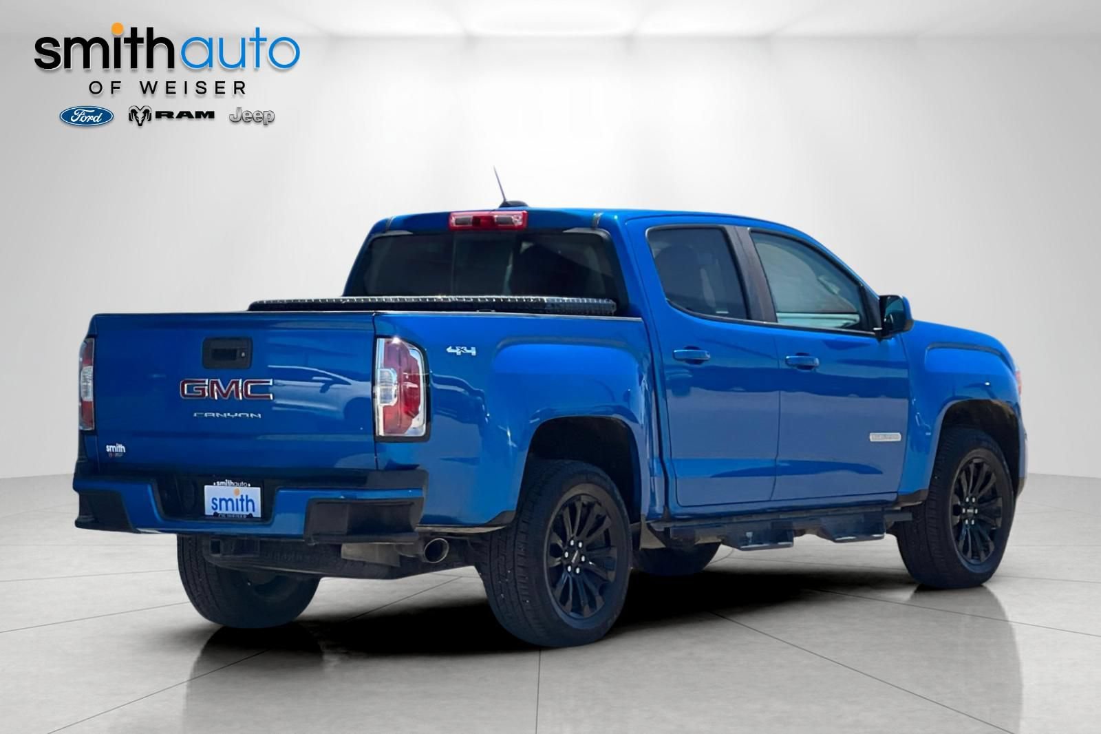 Used 2022 GMC Canyon Elevation w/ Elevation Premium Package AWD/4WD image 4