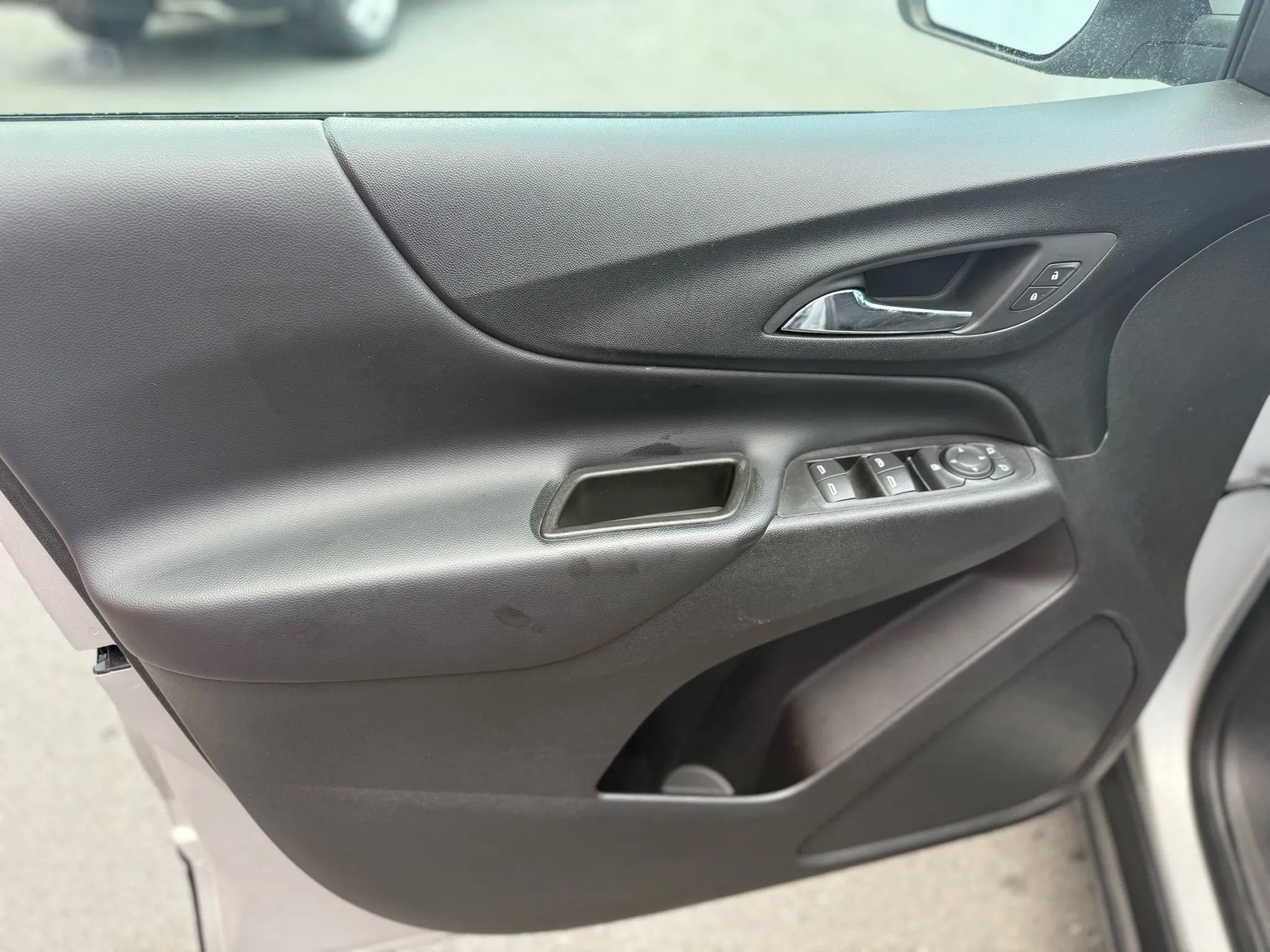 Used 2020 Chevrolet Equinox LT image 14