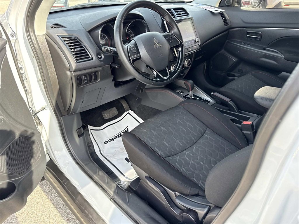 Used 2024 Mitsubishi Outlander Sport Ralliart image 10