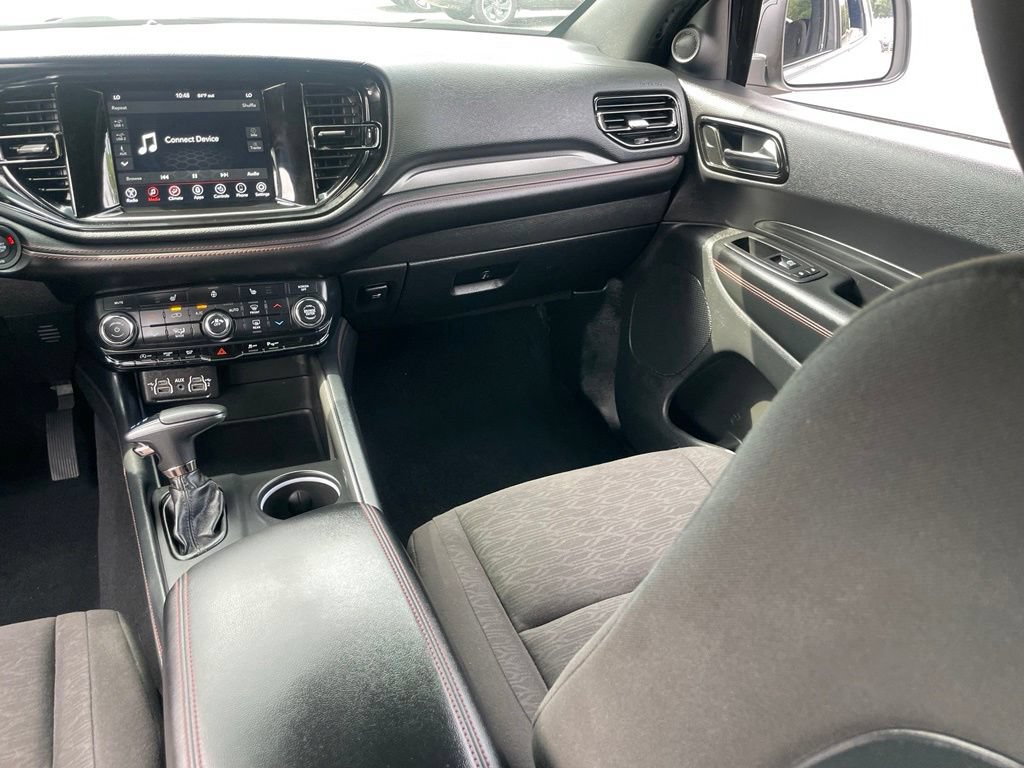 Used 2024 Dodge Durango GT w/ Blacktop Package AWD/4WD image 13