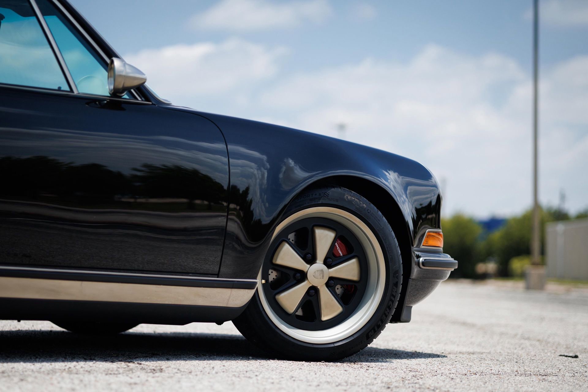 Used 1992 Porsche 911 Targa RWD image 19