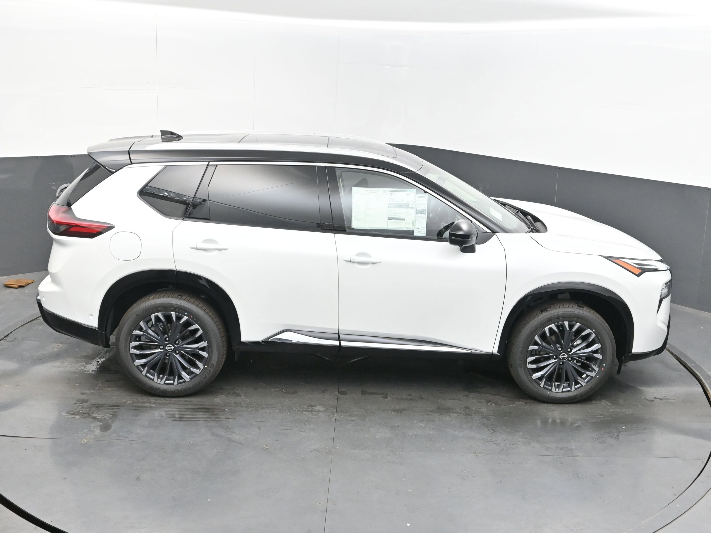 New 2026 Nissan Rogue Platinum w/ Platinum Premium Package image 35