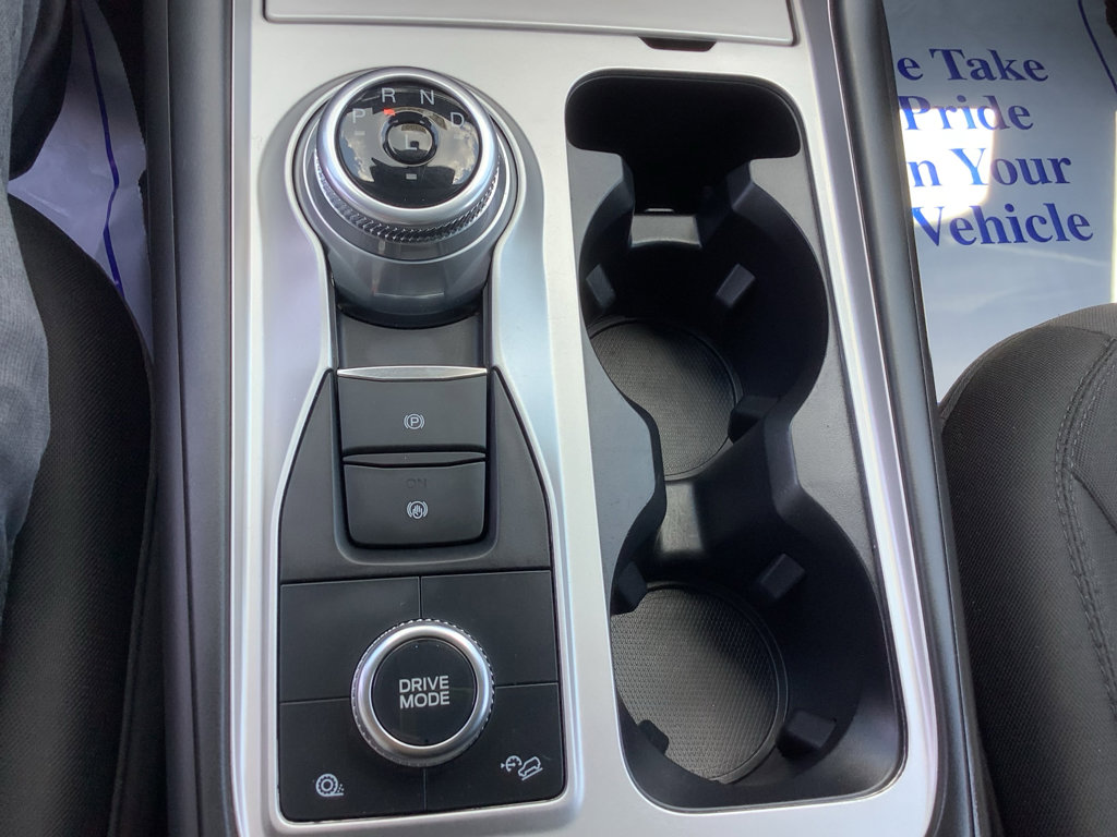 Used 2022 Ford Explorer XLT image 19