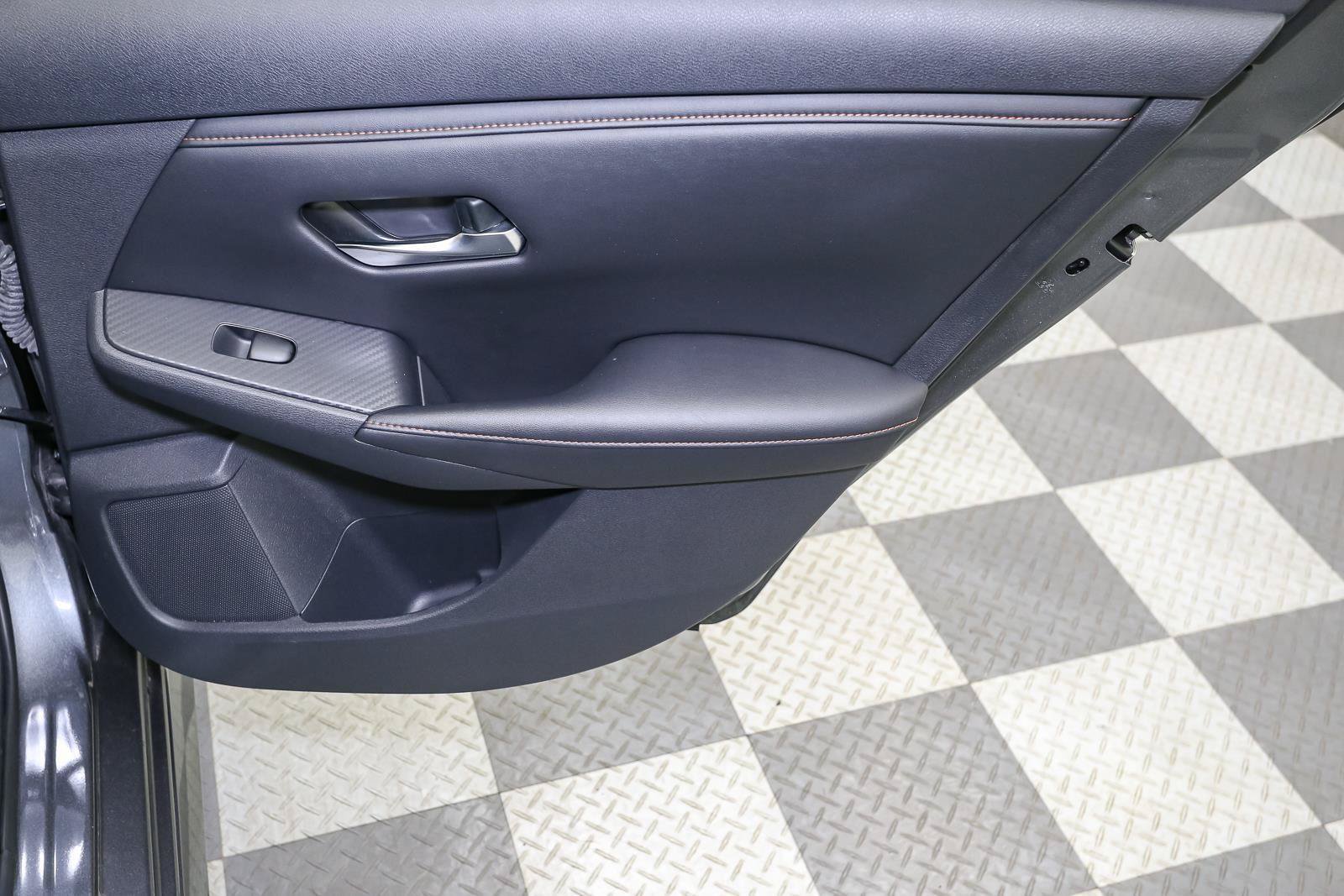 Used 2020 Nissan Sentra SR w/ Premium Package FWD image 23