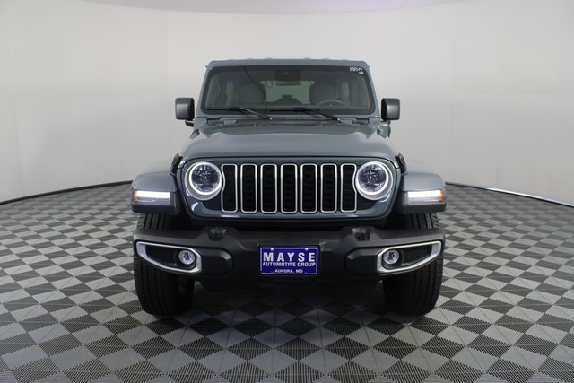 Used 2025 Jeep Wrangler Unlimited Sahara image 25