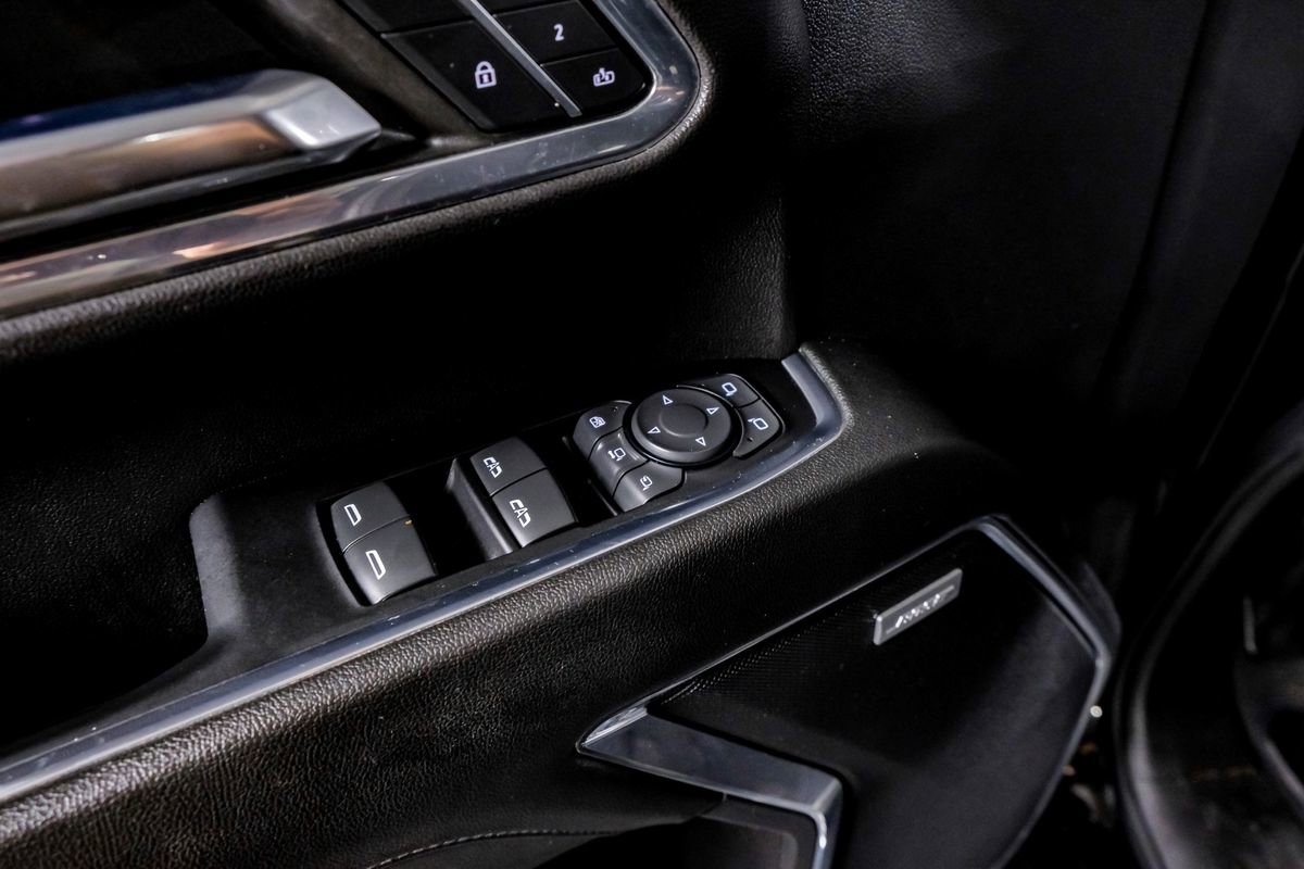 Used 2024 Chevrolet Silverado 3500 LTZ w/ LTZ Convenience Package image 35