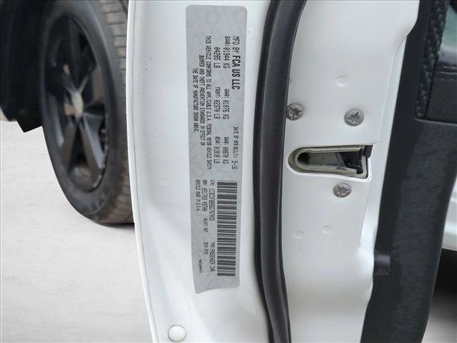 Used 2016 Dodge Dart SXT image 28