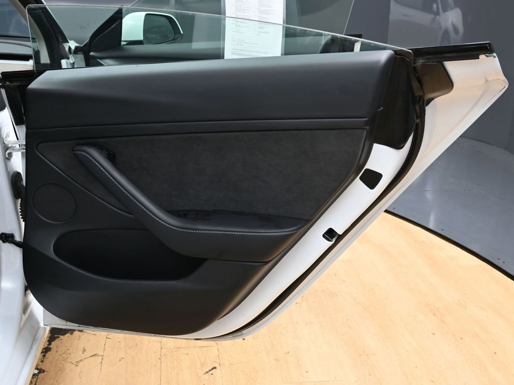 Used 2023 Tesla Model 3 Standard Range image 20