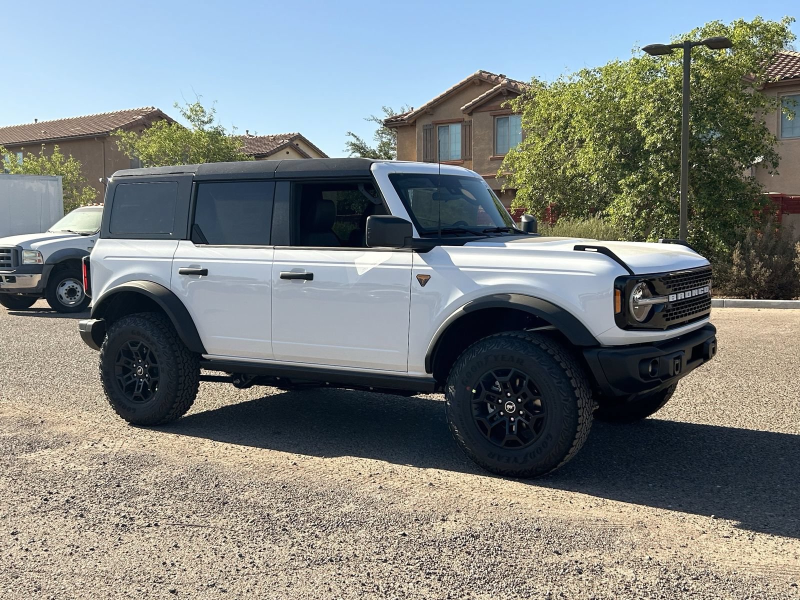 New 2026 Ford Bronco Badlands w/ Black Appearance Package AWD/4WD image 9