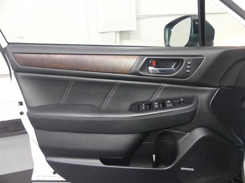 Used 2019 Subaru Outback 2.5i Limited w/ Popular Package #2 image 17