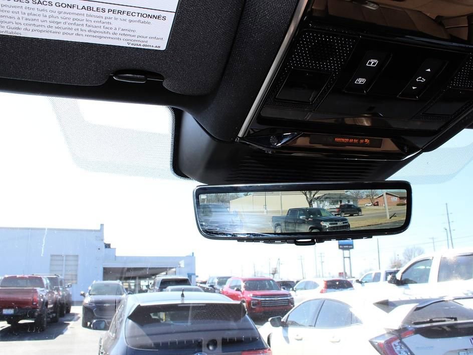 Used 2023 Land Rover Range Rover Long Wheelbase Autobiography image 17