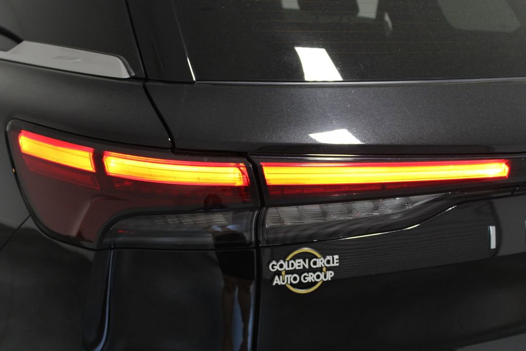 Used 2022 INFINITI QX60 Sensory w/ Cargo Package image 55