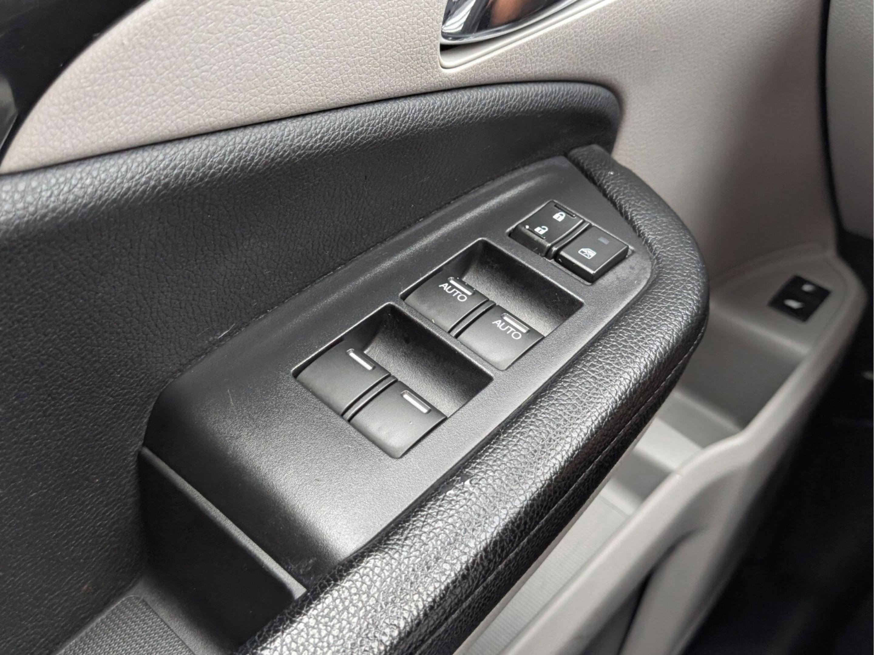 Used 2018 Honda Pilot Elite image 43