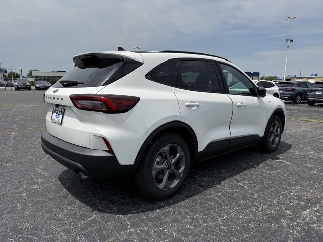 New 2025 Ford Escape ST-Line w/ Cold Weather Package image 9