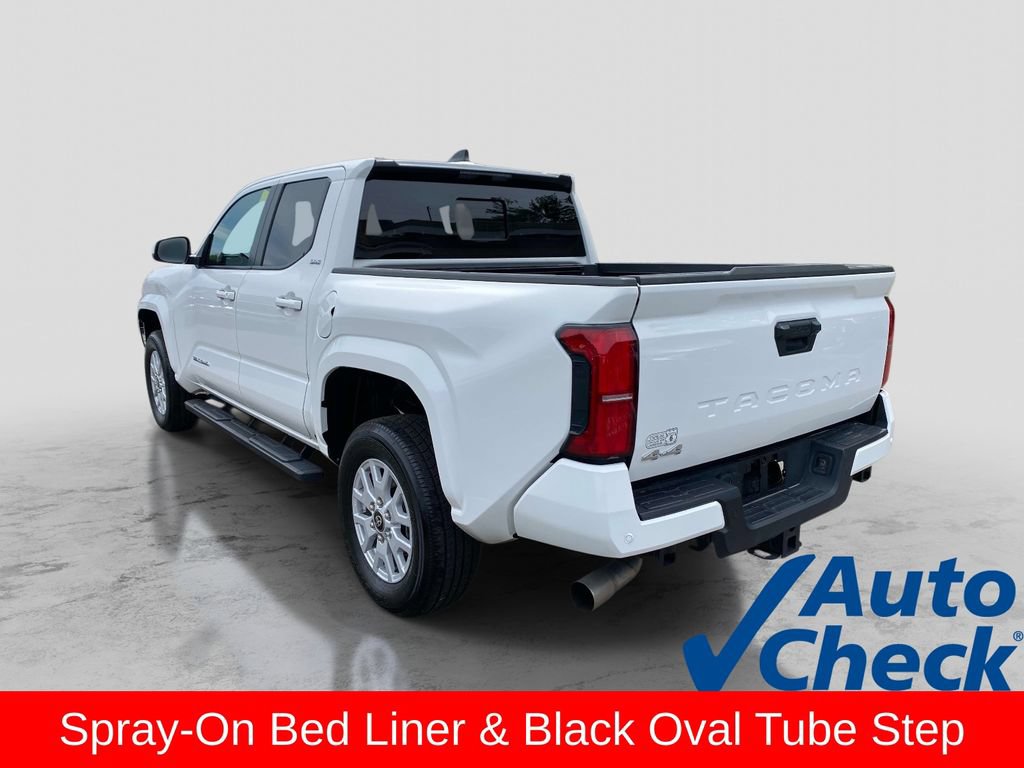 Used 2025 Toyota Tacoma SR5 AWD/4WD image 3