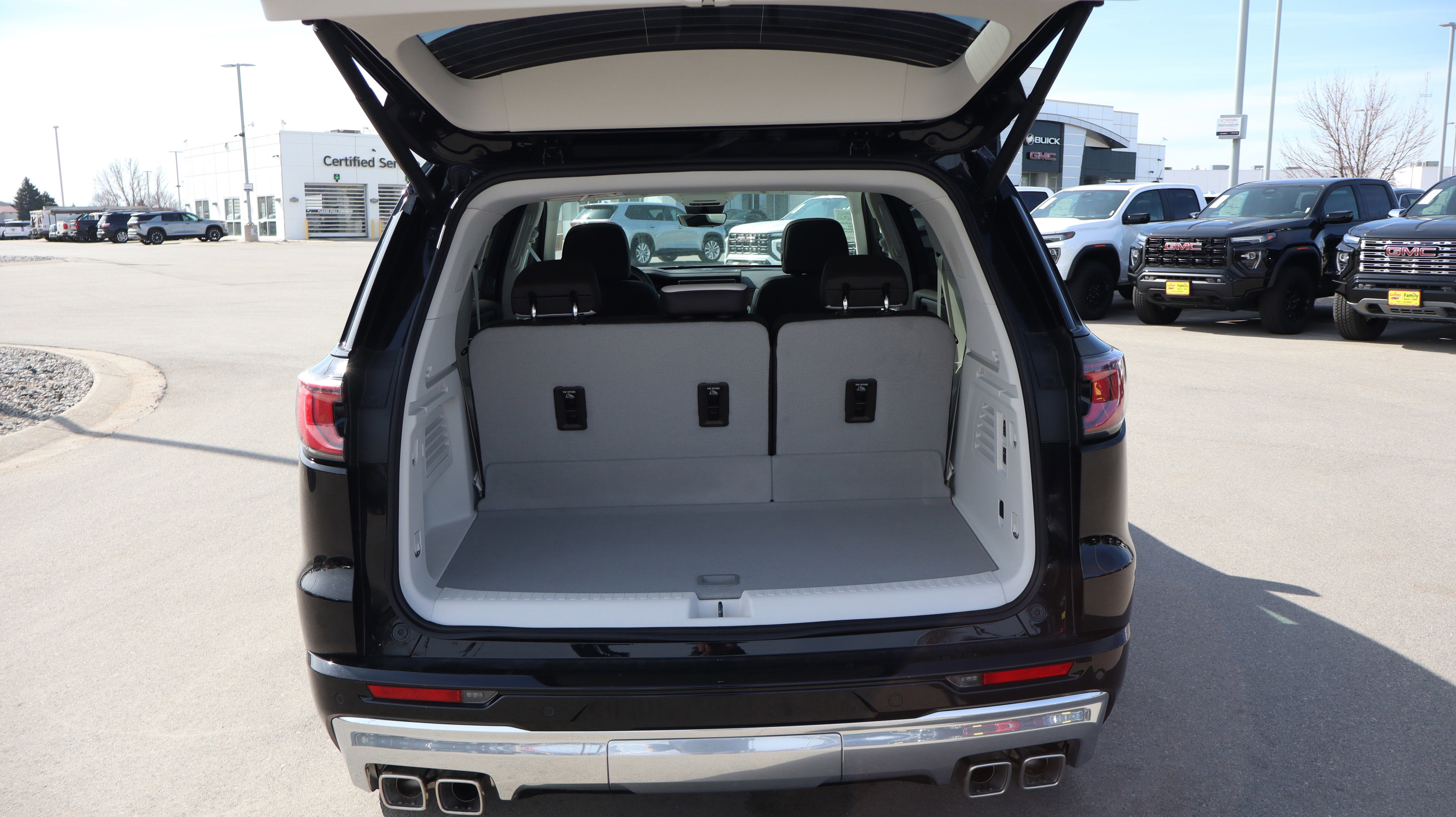 New 2026 GMC Acadia Denali w/ Super Cruise Package AWD/4WD image 16