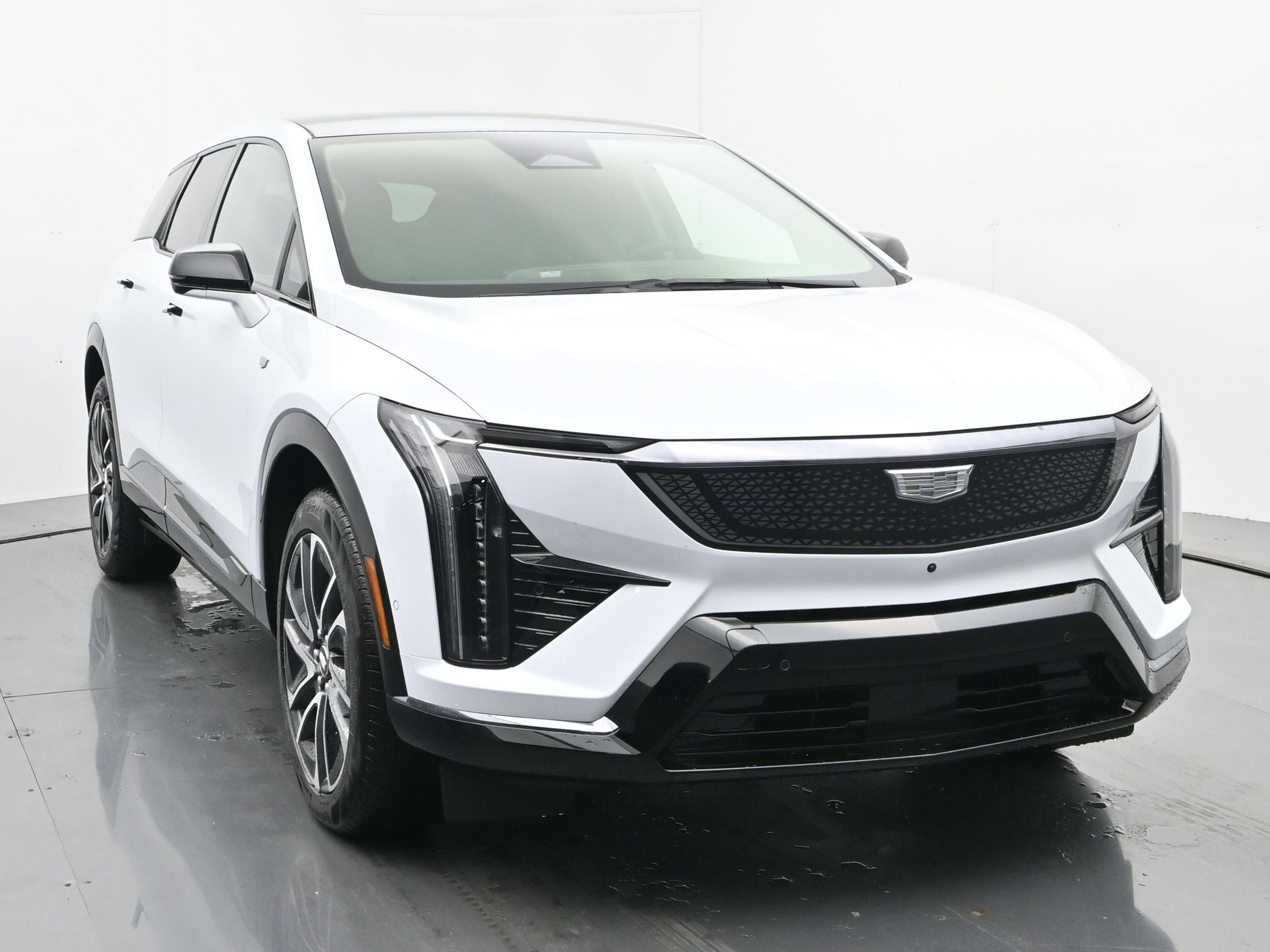 New 2026 Cadillac Optiq Sport 2 AWD/4WD image 8