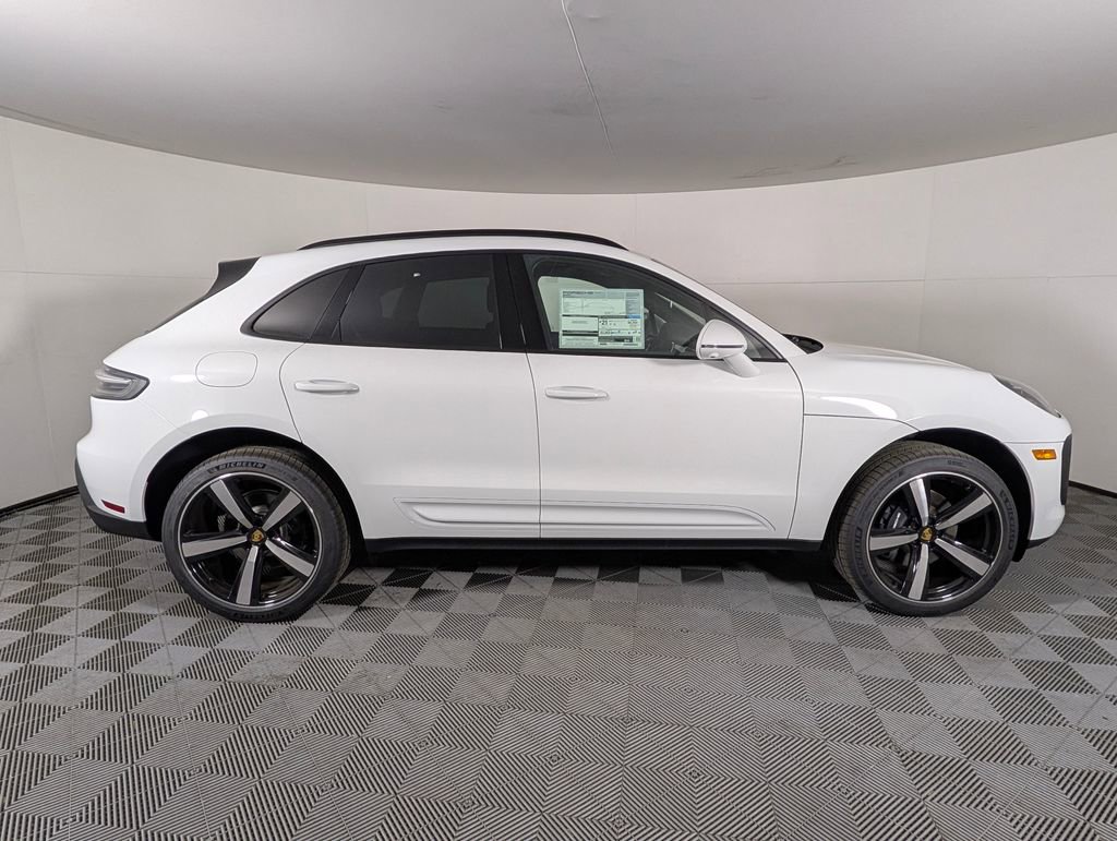 New 2026 Porsche Macan AWD/4WD image 8