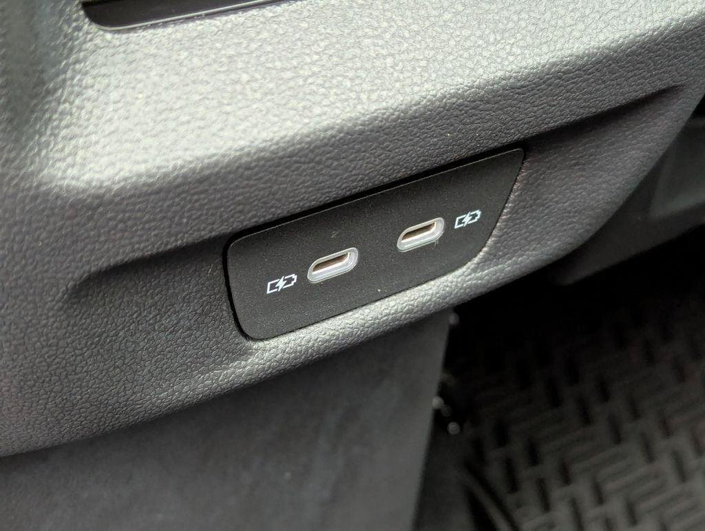 New 2026 Volkswagen Tiguan SE AWD/4WD image 25