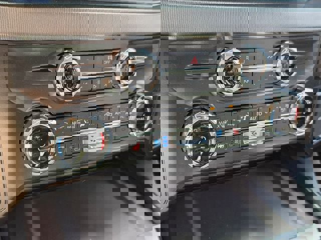 New 2026 Ford F350 Platinum w/ FX4 Off-Road Package image 19