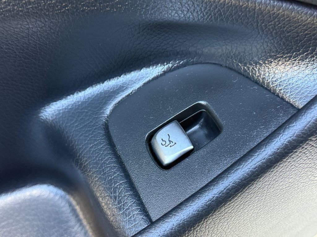 Used 2017 Mercedes-Benz E 300 E 300 image 30