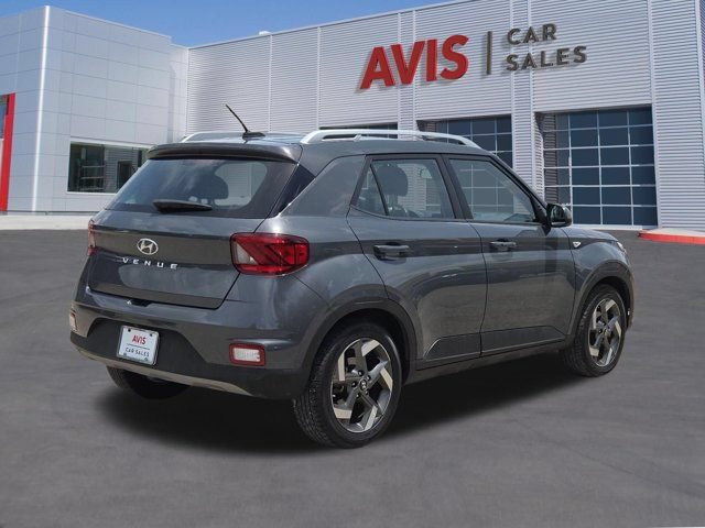 Used 2025 Hyundai Venue SEL FWD image 6