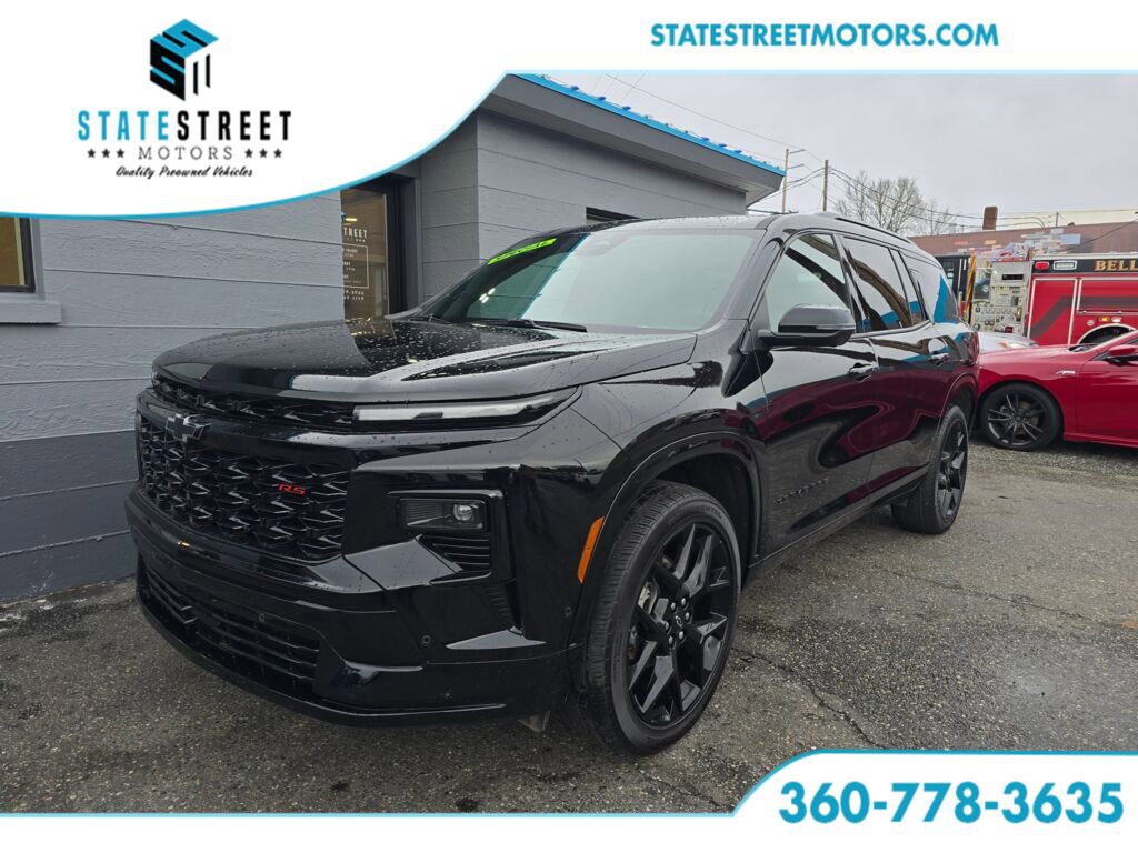 Used 2024 Chevrolet Traverse RS image 1