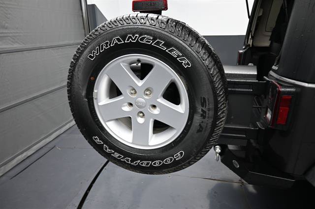Used 2018 Jeep Wrangler Sport AWD/4WD image 22