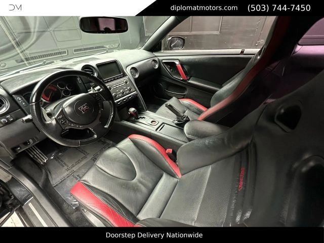 Used 2013 Nissan GT-R Black Edition AWD/4WD image 17