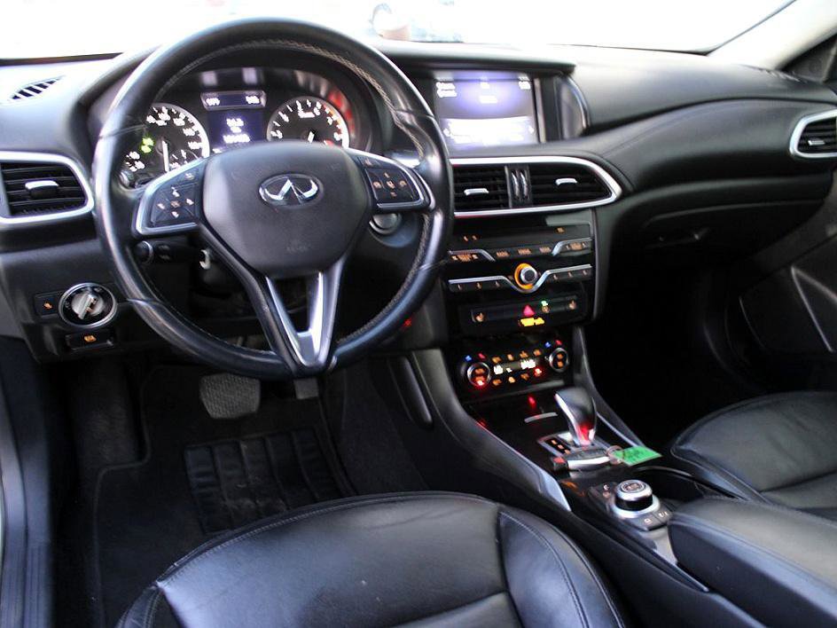 Used 2018 INFINITI QX30 AWD image 13